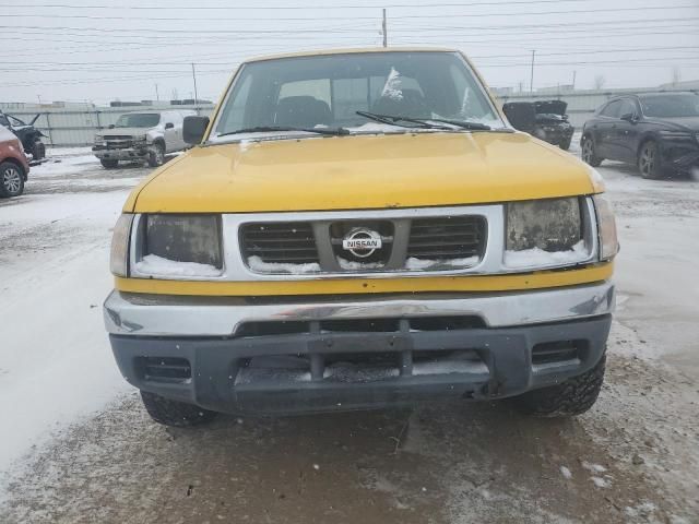 2000 Nissan Frontier Crew Cab XE