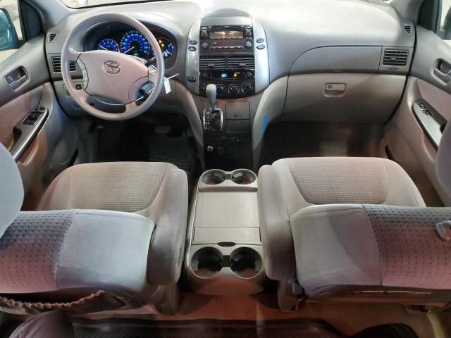 2006 Toyota Sienna CE