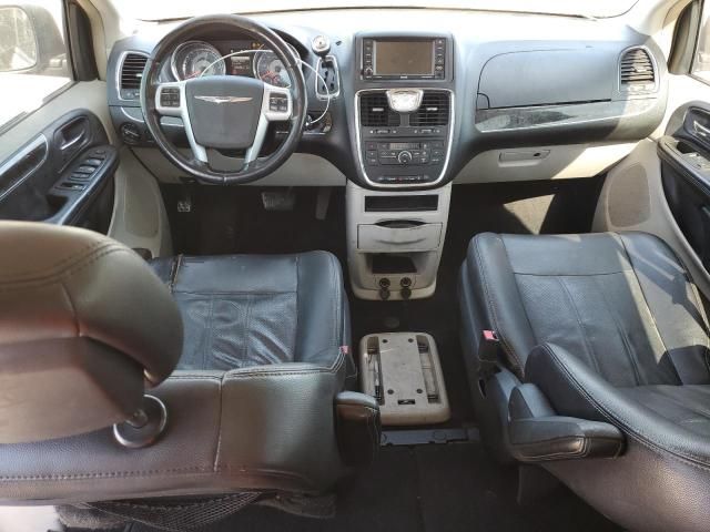 2012 Chrysler Town & Country Touring