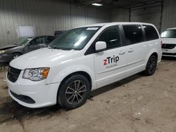 Salvage cars for sale at Franklin, WI auction: 2017 Dodge Grand Caravan SE