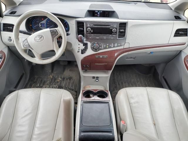 2012 Toyota Sienna XLE