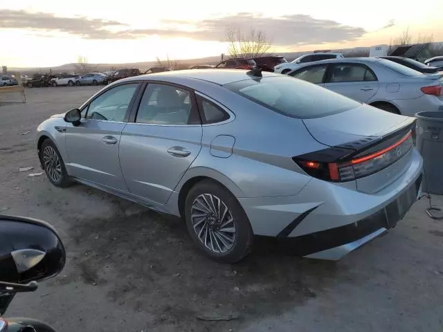 2024 Hyundai Sonata Hybrid