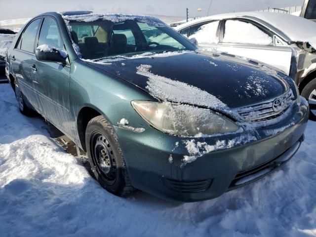 2005 Toyota Camry LE