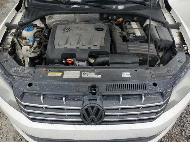 2013 Volkswagen Passat SEL