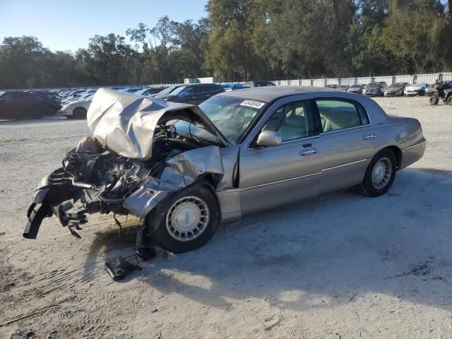 2001 Lincoln Town Car Executive