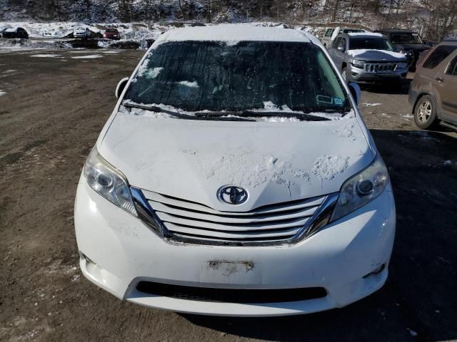 2017 Toyota Sienna LE