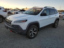 Lots with Bids for sale at auction: 2014 Jeep Cherokee Trailhawk