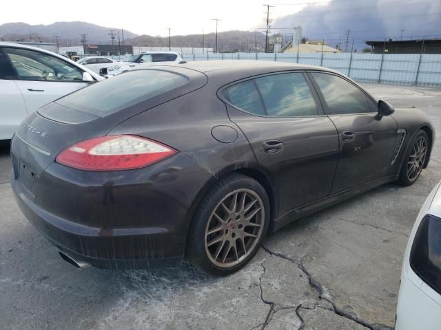 2013 Porsche Panamera 2