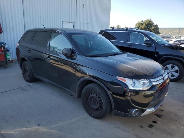 2015 Mitsubishi Outlander ES