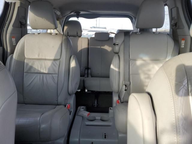 2015 Toyota Sienna XLE