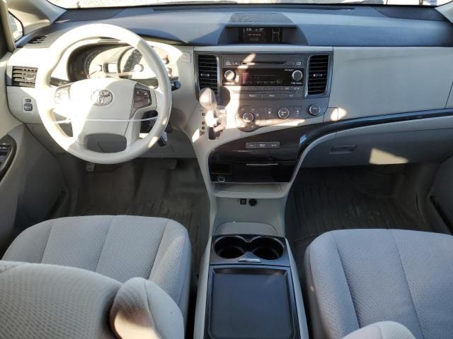 2011 Toyota Sienna LE