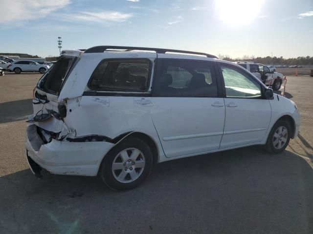 2010 Toyota Sienna CE