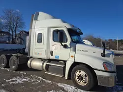 Salvage cars for sale from Copart Ellwood City, PA: 2018 Freightliner Cascadia 125