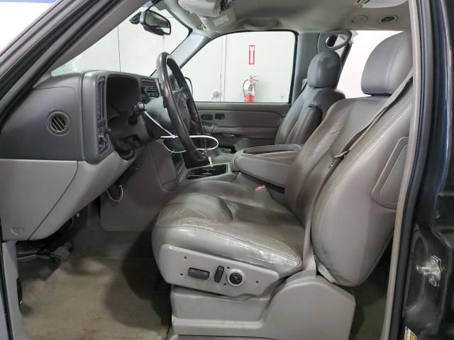 2004 Chevrolet Suburban C1500