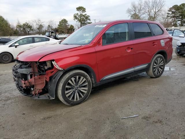 2020 Mitsubishi Outlander SE