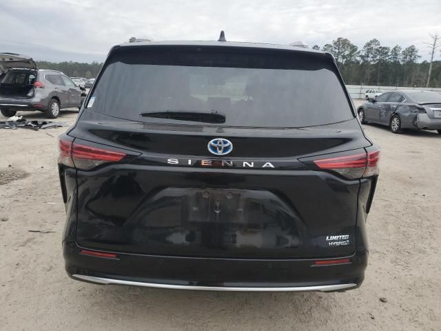 2022 Toyota Sienna Limited