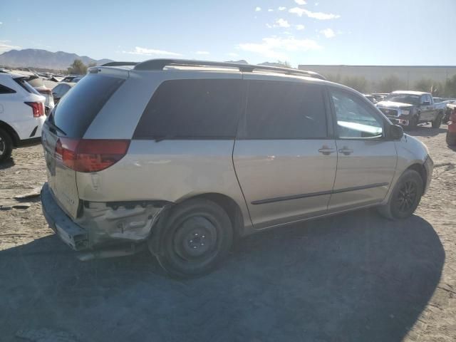 2005 Toyota Sienna CE