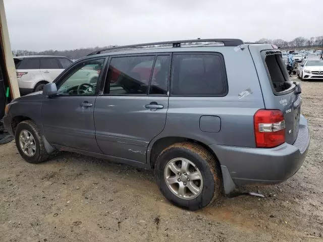 2004 Toyota Highlander Base