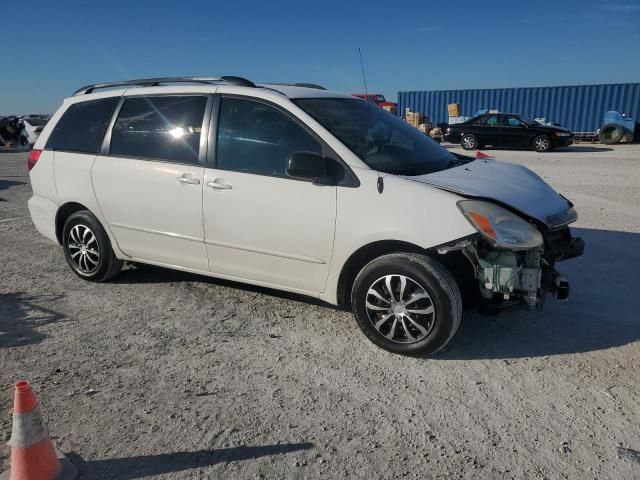 2005 Toyota Sienna CE