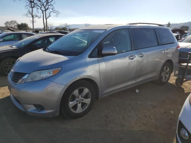 2011 Toyota Sienna LE