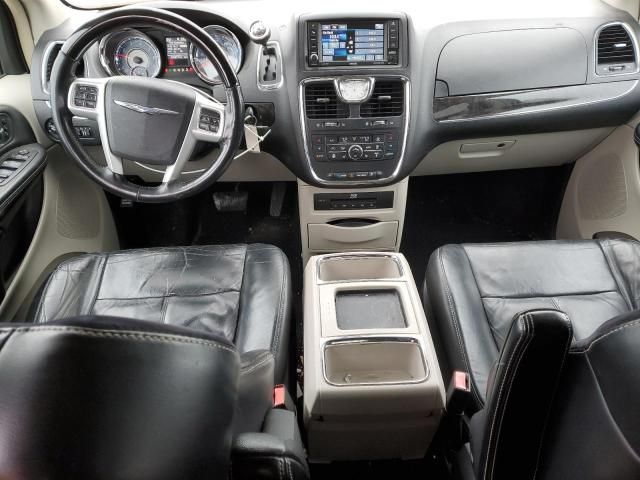 2015 Chrysler Town & Country Limited Platinum