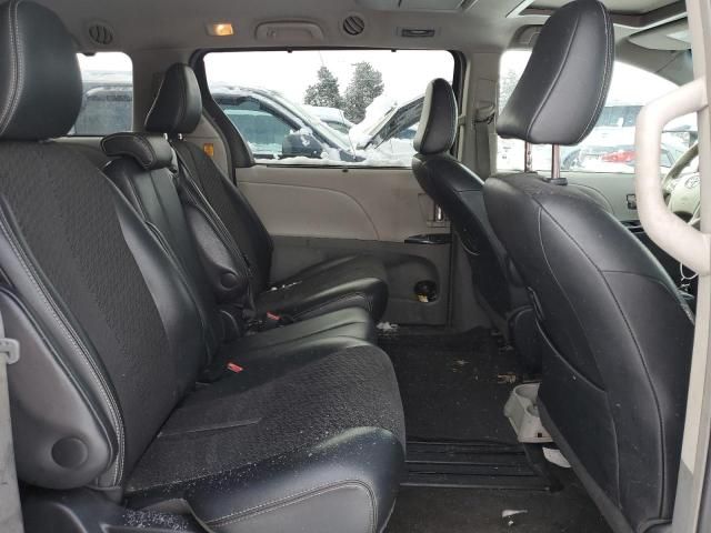 2013 Toyota Sienna Sport