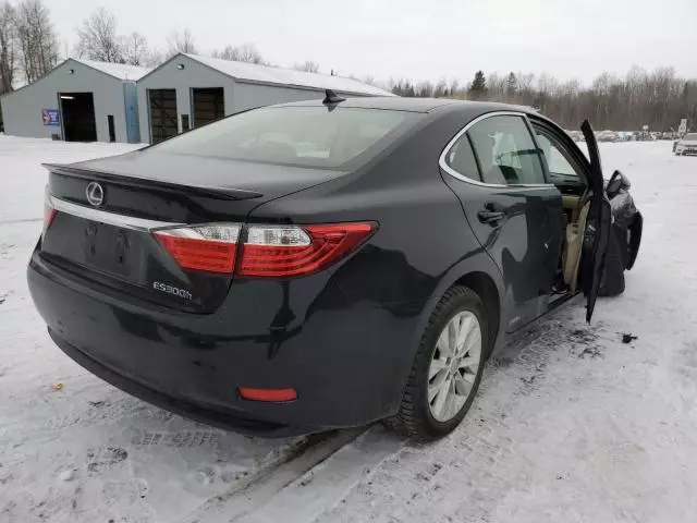 2013 Lexus ES 300H