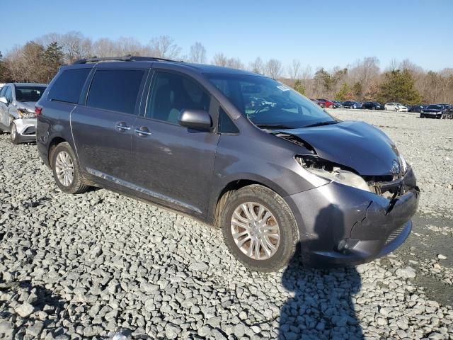 2015 Toyota Sienna XLE