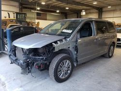 Chrysler Vehiculos salvage en venta: 2013 Chrysler Town & Country Touring L