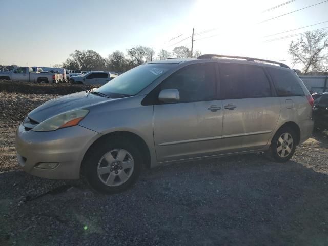 2006 Toyota Sienna XLE