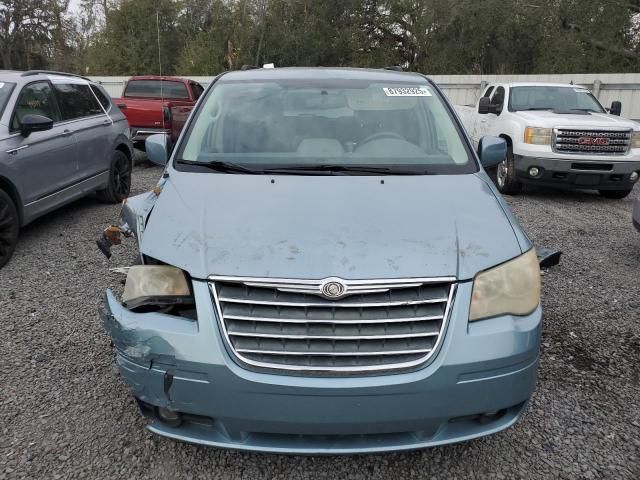 2010 Chrysler Town & Country Touring