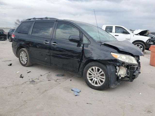 2014 Toyota Sienna XLE