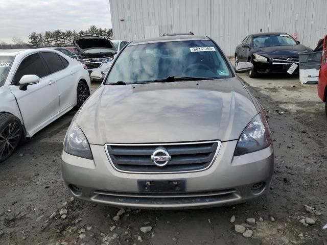 2004 Nissan Altima Base