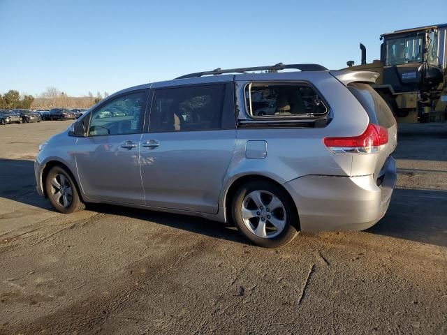 2012 Toyota Sienna LE