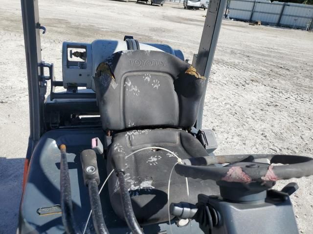 2010 Toyota Fork Lift