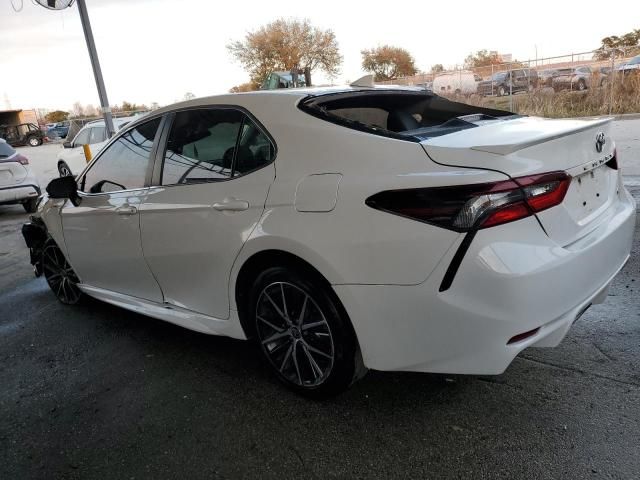 2021 Toyota Camry SE