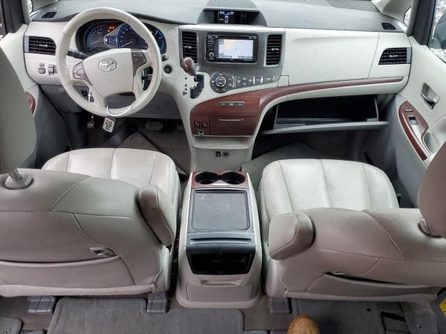 2013 Toyota Sienna XLE