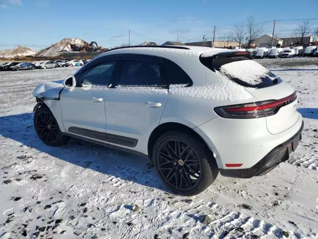 2023 Porsche Macan Base