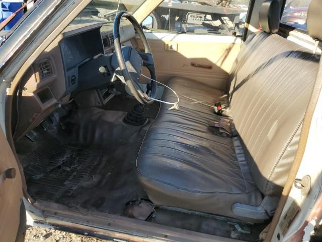 1984 Toyota Pickup 3/4 TON Long BED RN55