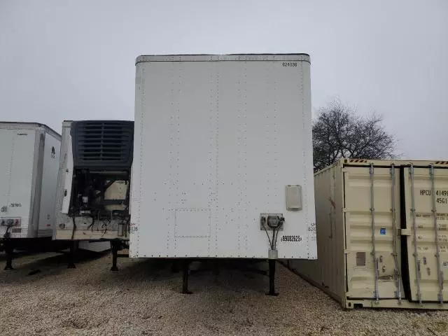 2011 Utility Semi Trailer