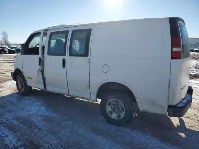 2004 GMC Savana G2500