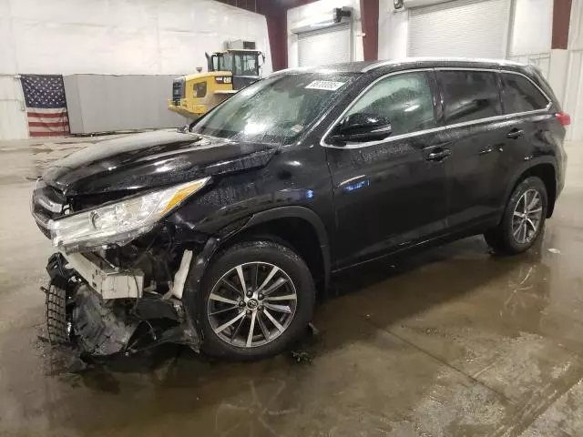 2018 Toyota Highlander SE