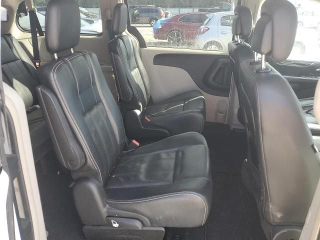 2013 Chrysler Town & Country Touring