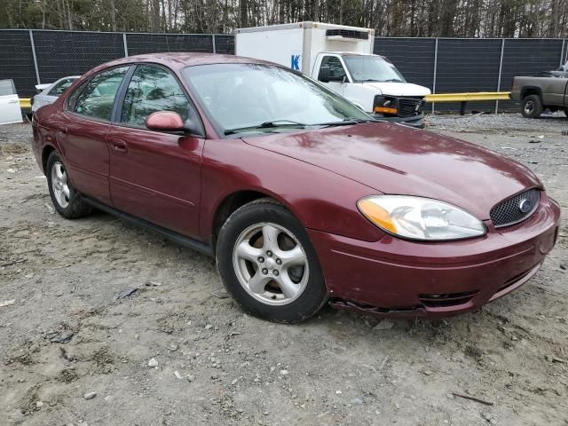 2004 Ford Taurus SE