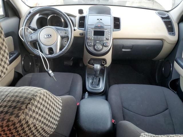 2011 KIA Soul +