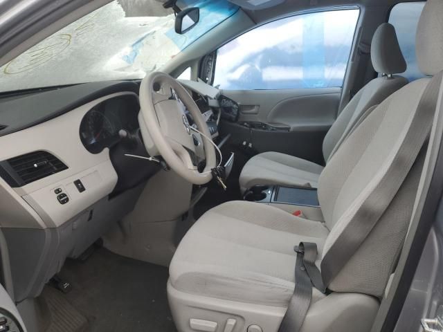 2013 Toyota Sienna LE