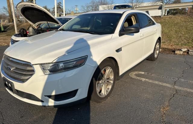 2016 Ford Taurus SE