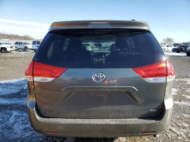 2012 Toyota Sienna XLE