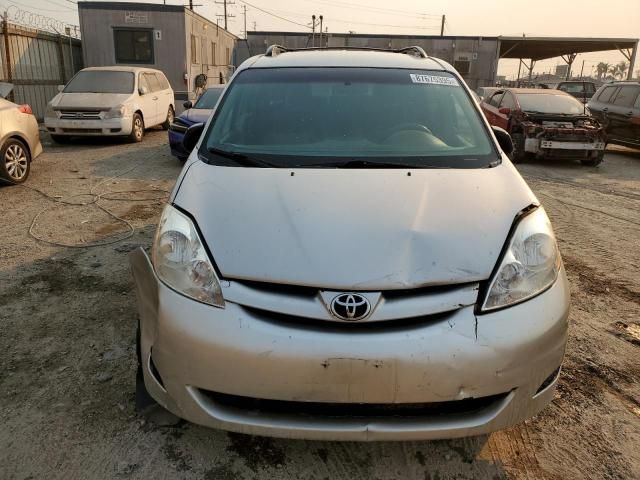 2009 Toyota Sienna CE