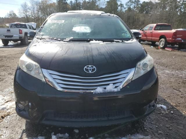 2013 Toyota Sienna XLE